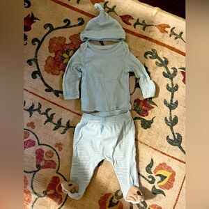 Carter’s newborn pajama set